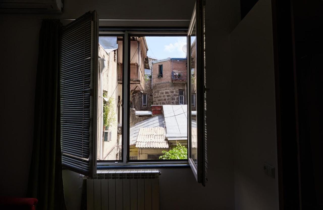 Moosica Hostel Tbilisi Exteriör bild
