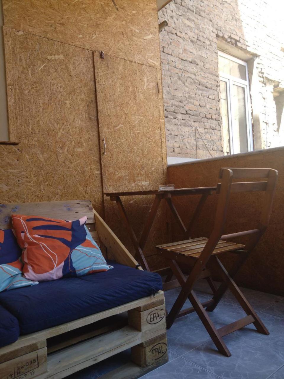 Moosica Hostel Tbilisi Exteriör bild