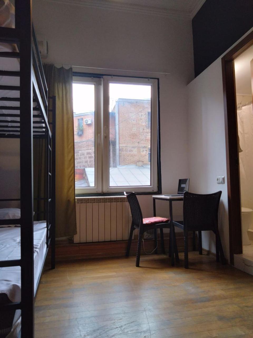 Moosica Hostel Tbilisi Exteriör bild