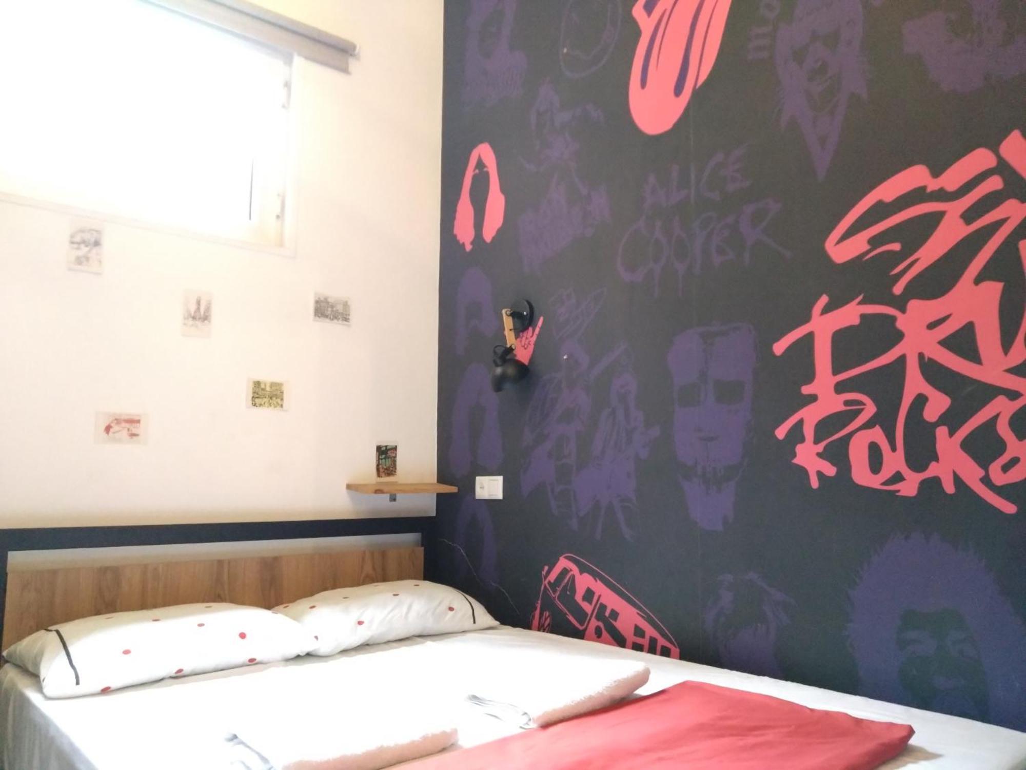 Moosica Hostel Tbilisi Exteriör bild